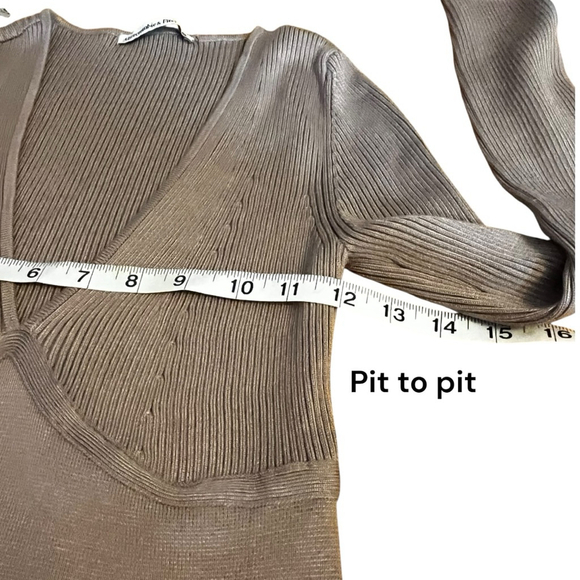 Abercrombie & Fitch Ribbed Deep V Bodysuit, M, Taupe - Picture 5 of 15
